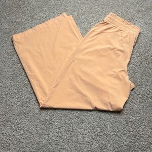 Lululemon Swift Mid-Rise Wide-Leg Pant